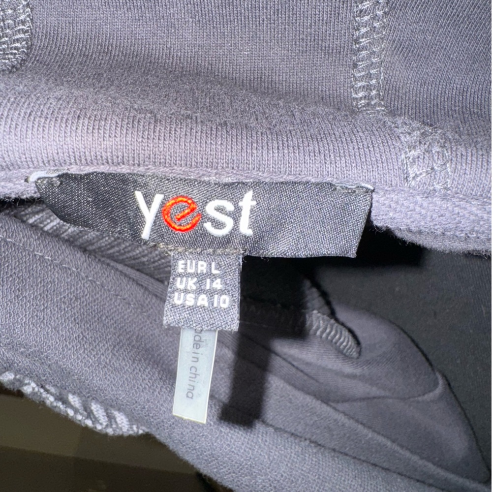 Elegant Gray Women's Coat 10 - Picture 6 of 7